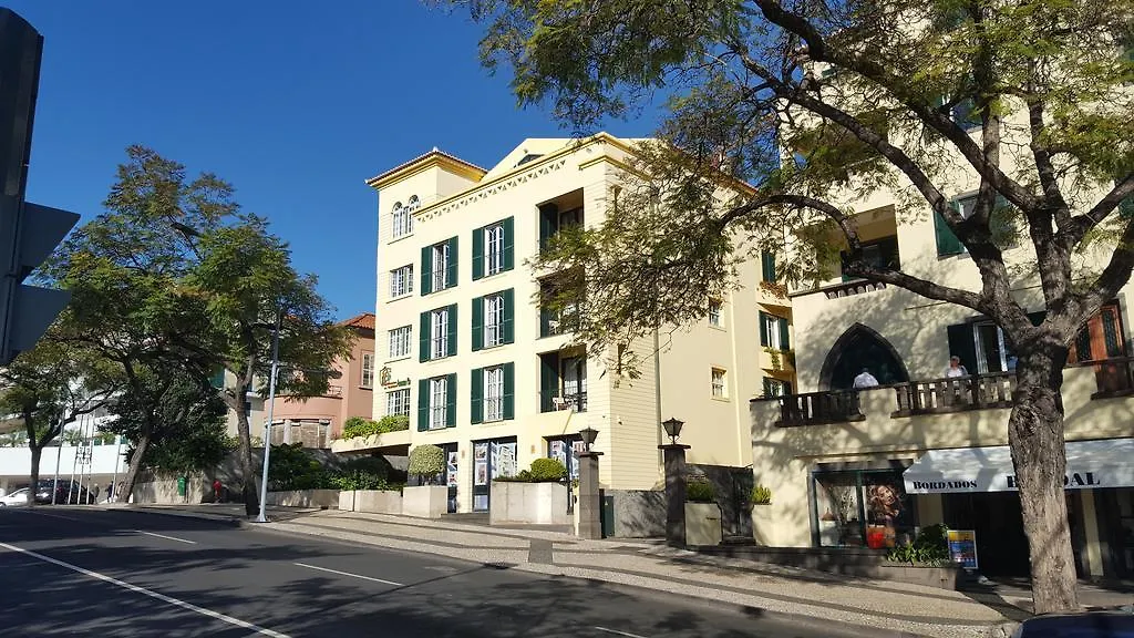*** Apartmanhotel Apartamentos Turisticos Avenue Park Funchal  Portugália