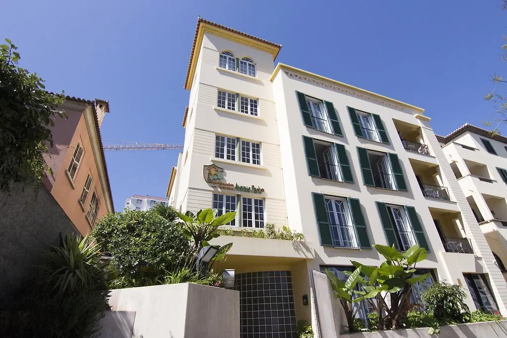 Apartamentos Turisticos Avenue Park Funchal  Funchal (Madeira)